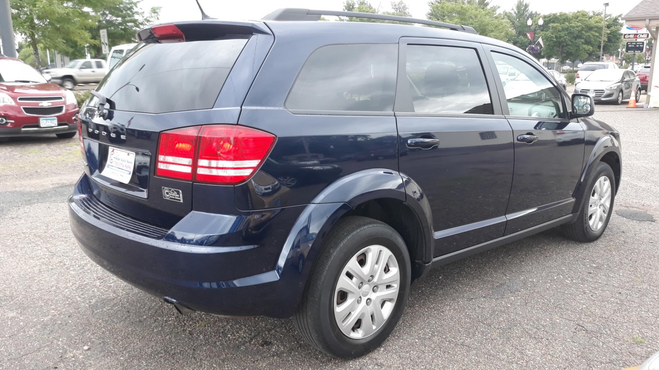 2018 Blue /GRAY DODGE JOURNEY SE (3C4PDCABXJT) with an 2.4 engine, AUTO transmission, located at 434 West Main Street, Anoka, MN, 55303, (763) 576-9696, 45.201759, -93.396706 - 2018 DODGE JOURNEY SE, 5 PASSENGER, ONE OWNER, NO ACCIDENTS, LOW MILES. INSPECTED AND SAFTY CHECKED BY CERTIFIED MECHANIC. - Photo #4