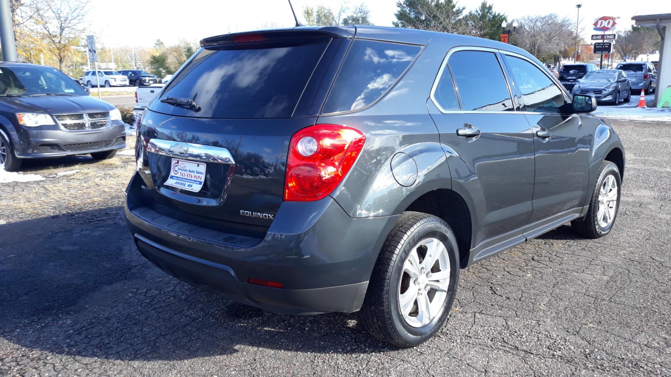 2013 GRAY /GRAY Chevrolet Equinox LS AWD (2GNFLCEK1D6) with an 2.4L L4 DOHC 16V engine, 6-Speed Automatic transmission, located at 434 West Main Street, Anoka, MN, 55303, (763) 576-9696, 45.201759, -93.396706 - Photo #4
